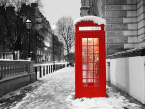 Фотообои с акцентом на черно-белое